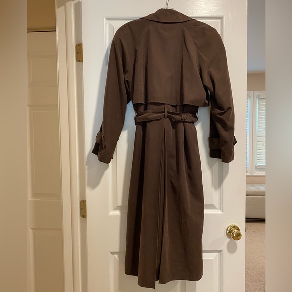 SOLD- Vintage New York Harbor Trench Coat - Sz 4P - Picture 2 of 3